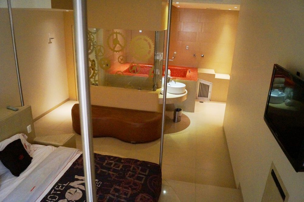 Love Hotel Kron Mexico Extérieur photo