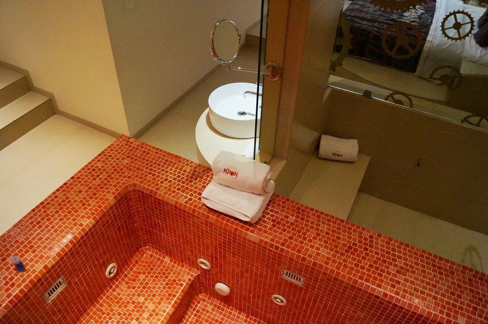 Love Hotel Kron Mexico Extérieur photo