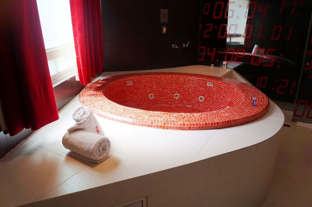 Love Hotel Kron Mexico Extérieur photo