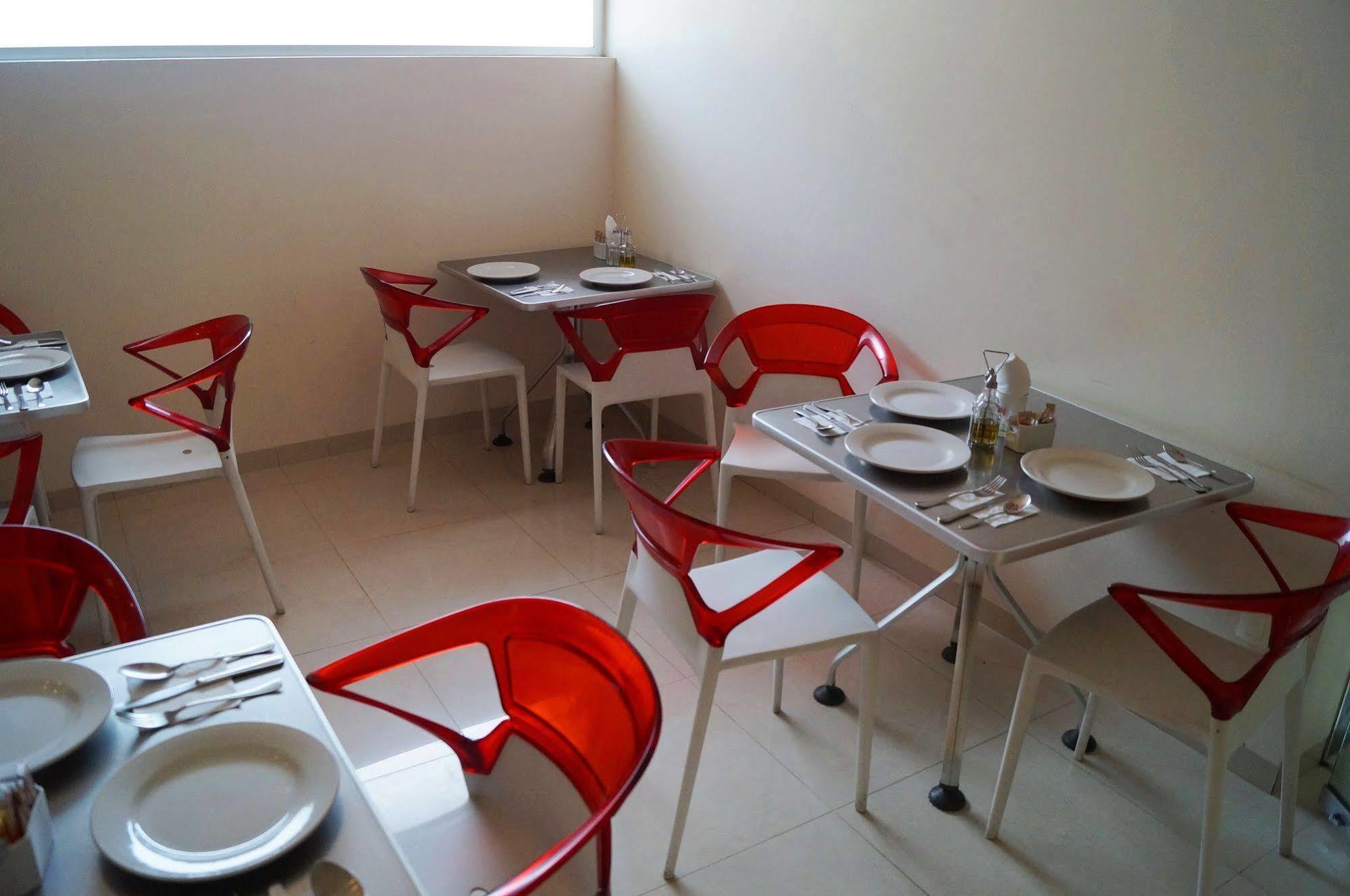 Love Hotel Kron Mexico Extérieur photo