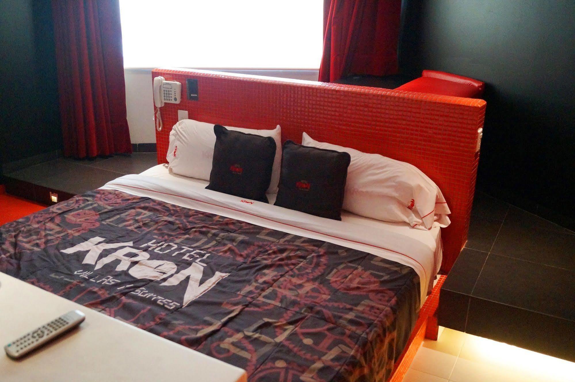 Love Hotel Kron Mexico Extérieur photo